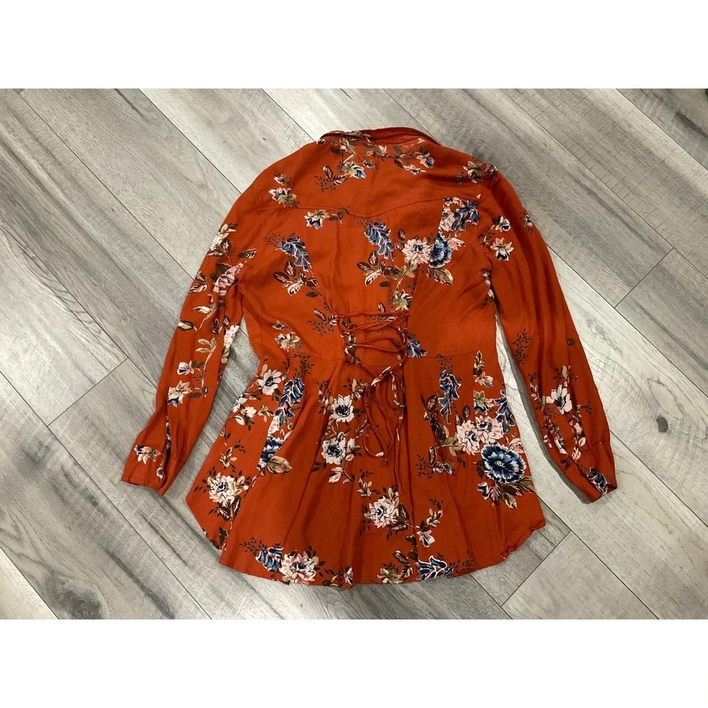 Back In The Saddle Floral Western Button Down Shirt Rust Orange Lace Up Back M - Picture 7 of 7